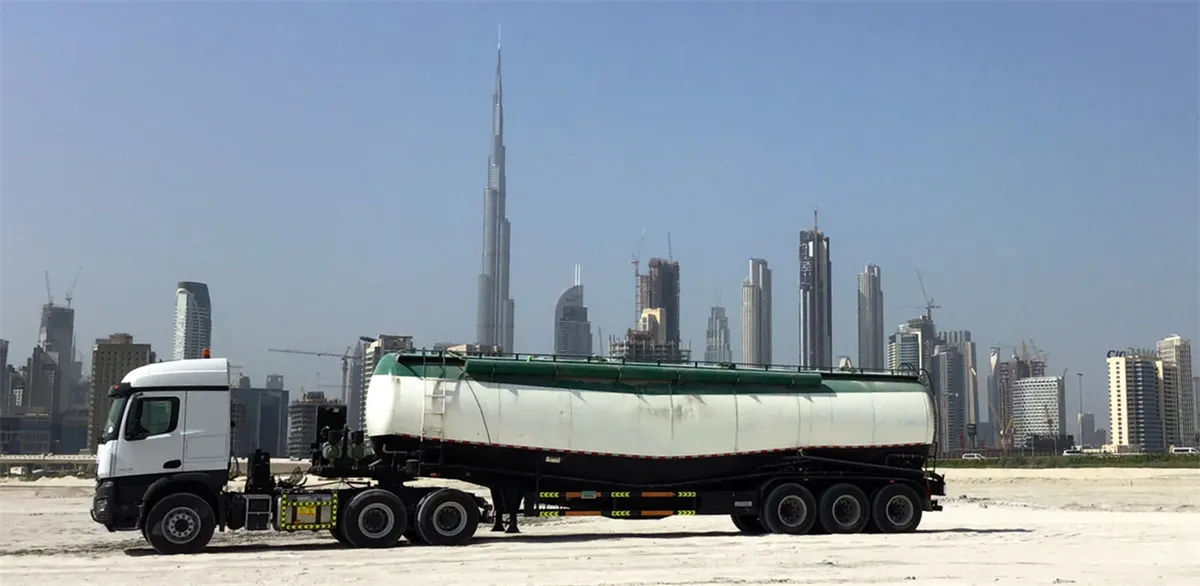 cement-bulker-semitrailer-2 cement-bulker-semitrailer-2